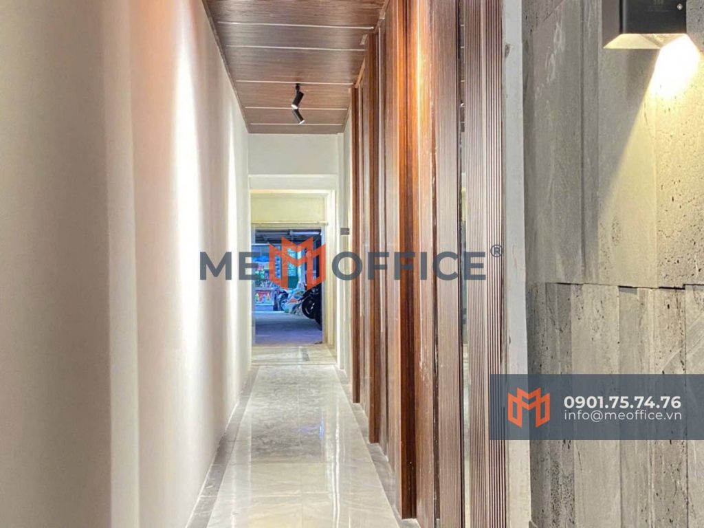 Hành lang văn phòng cho thuê Dashaus Võ Văn Tần, 383 Võ Văn Tần, Phường 5, Quận 3, TP.HCM - Hotline 0901.75.74.76