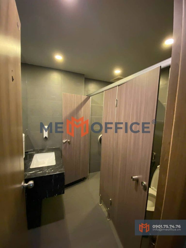Nhà vệ sinh văn phòng cho thuê M.O.R.E Tower 89 - Vital Building (89 Phan Đình Phùng, Phường 17, Quận Phú Nhuận) - Hotline 0901.75.74.76