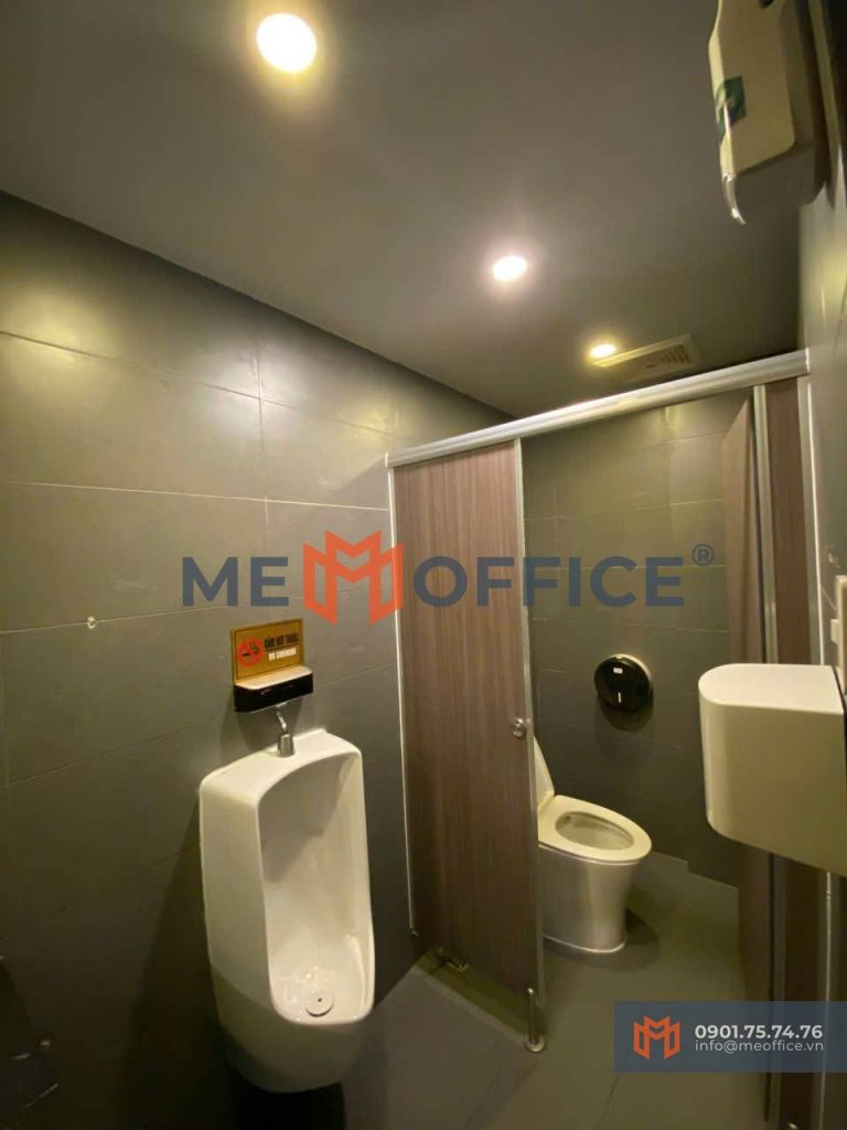 Nhà vệ sinh văn phòng cho thuê M.O.R.E Tower 89 - Vital Building (89 Phan Đình Phùng, Phường 17, Quận Phú Nhuận) - Hotline 0901.75.74.76