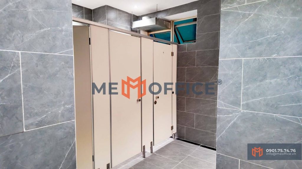 Nhà vệ sinh văn phòng cho thuê Halo Building Premium (36 Bùi Thị Xuân, Phường Bến Thành, Quận 1) - Hotline 0901.75.74.76