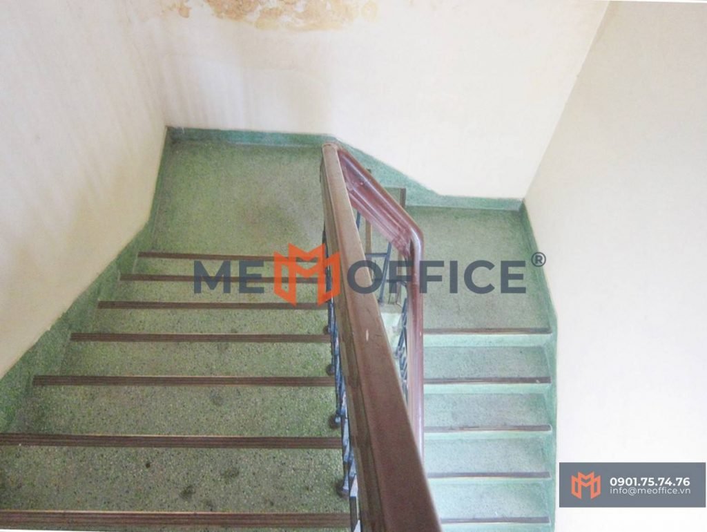 Thang bộ văn phòng cho thuê Sabay Building Nguyễn Văn Trỗi (163 Nguyễn Văn Trỗi, Phường 11, Quận Phú Nhuận) - Hotline 0901.75.74.76