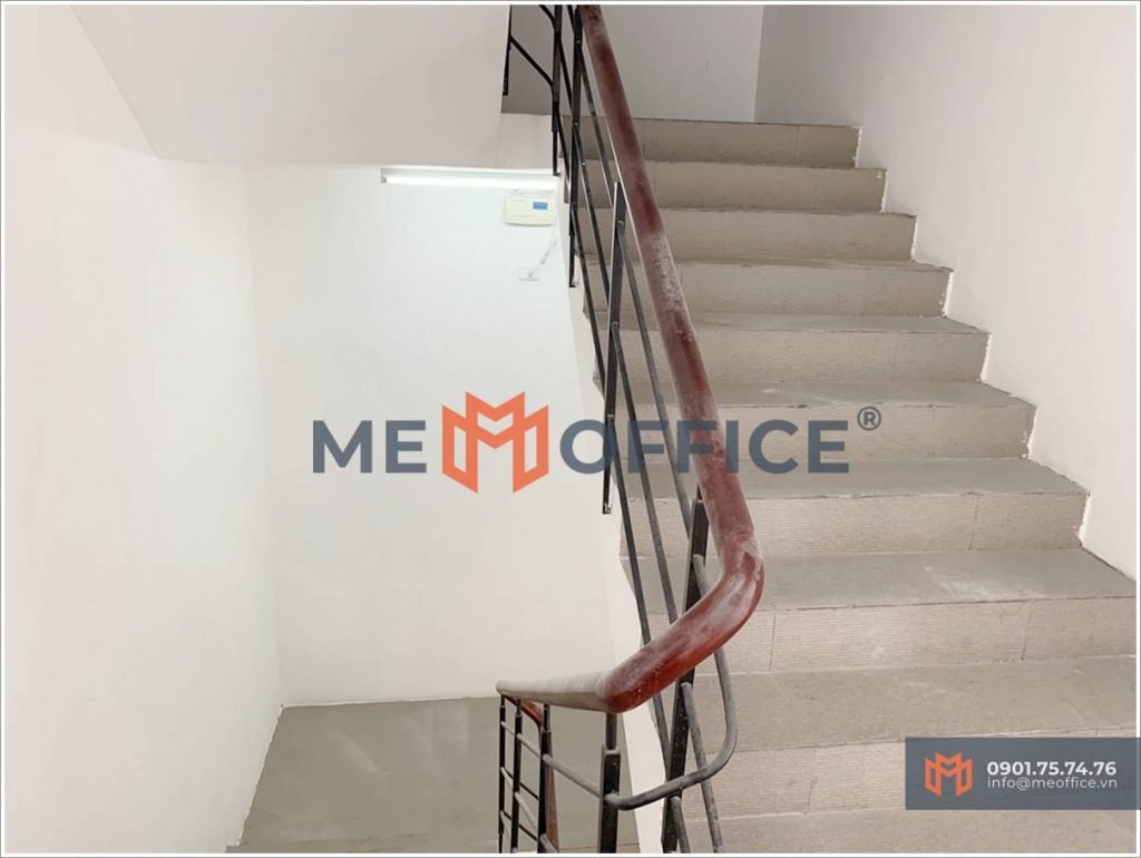 Thang bộ văn phòng cho thuê Somo Tower (29 Nguyễn Khắc Nhu, Phường Cô Giang, Quận 1) - Hotline 0901.75.74.76
