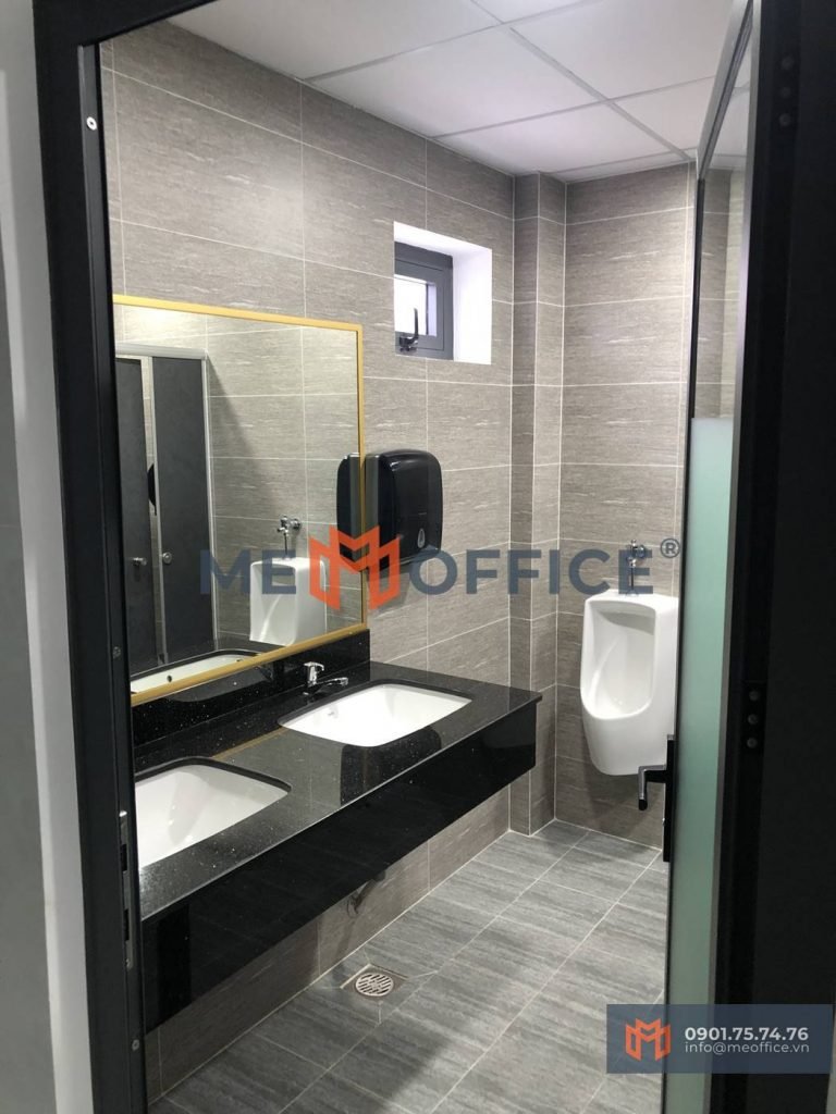 Nhà vệ sinh văn phòng cho thuê Toà nhà 300L Nguyễn Văn Đậu (300L Nguyễn Văn Đậu, Phường 11, Quận Bình Thạnh) - Hotline 0901.75.74.76