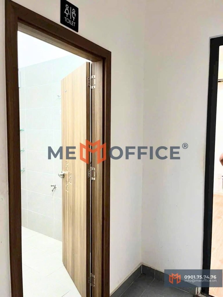 Nhà vệ sinh văn phòng cho thuê Toà nhà 77 Đoàn Như Hài (77 Đoàn Như Hài, Phường 13, Quận 4) - Hotline 0901.75.74.76