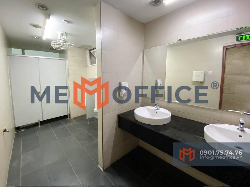 Nhà vệ sinh văn phòng cho thuê PVFCCo Tower (43 Mạc Đĩnh Chi, Phường Đa Kao, Quận 1)- Hotline 0901.75.74.76