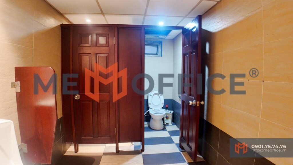 Nhà vệ sinh văn phòng cho thuê Halo Building Nguyễn Kiệm - 607-609 Nguyễn Kiệm, Phường Đức Nhuận, TP.HCM (P9, PN) - Hotline 0901.75.74.76