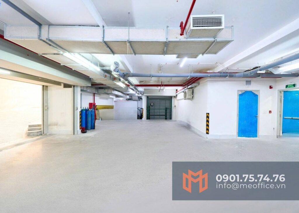 Hầm xe cao ốc văn phòng cho thuê Serepok 84 Huỳnh Văn Bánh, Phường Cầu Kiệu, Quận Phú Nhuận, TP.HCM - Hotline 0901.75.74.76